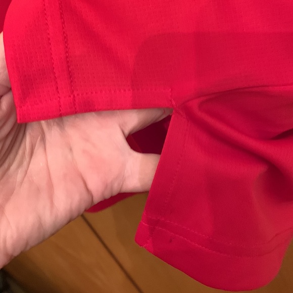 Adidas climachill men Wisconsin Badgers mesh COOLING polo 3 button shirt XL GUC - Picture 7 of 11